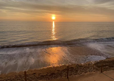 coucher de soleil sur la plage de saint gilles croix de vie